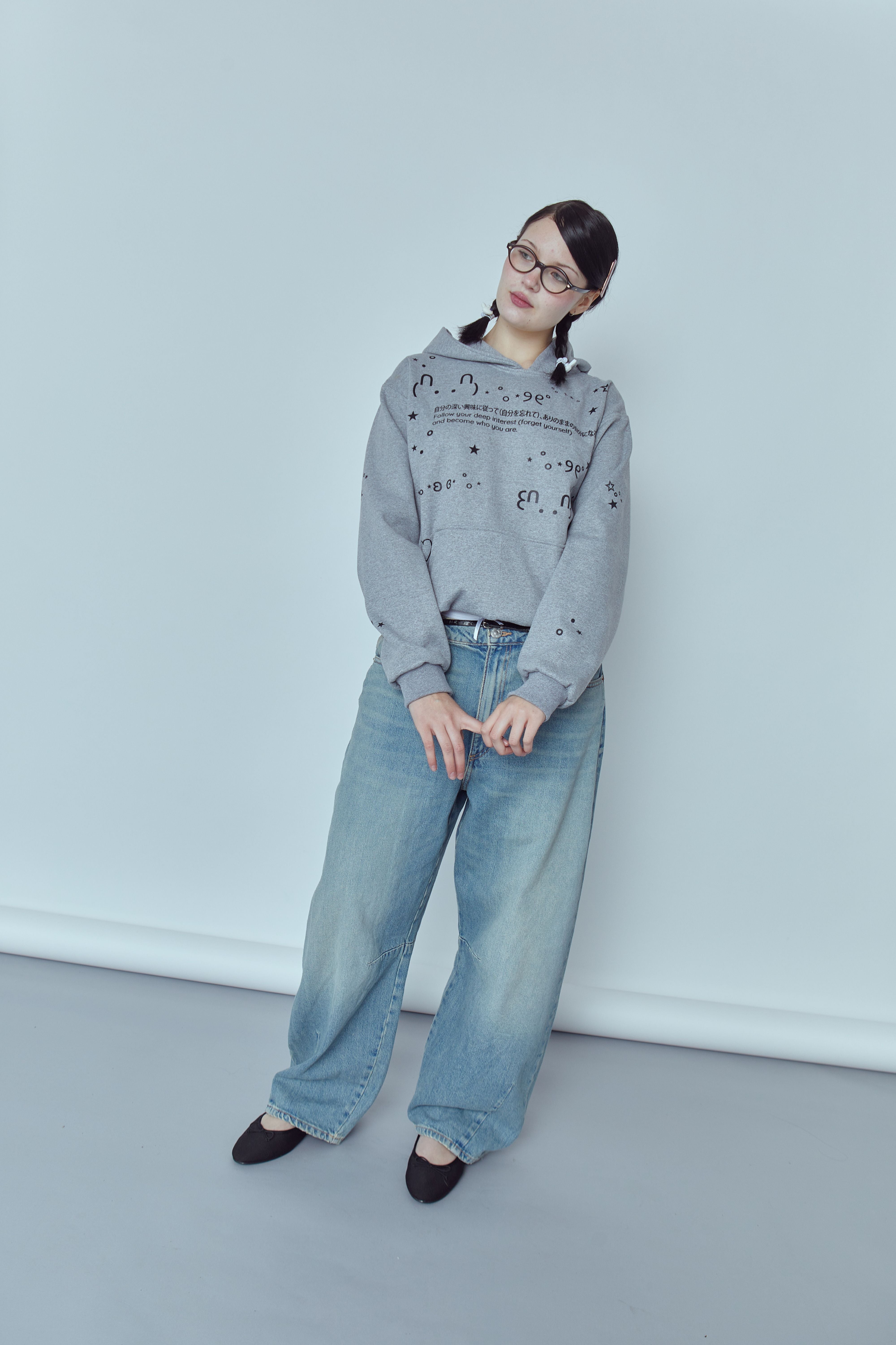 Kaomoji Hoodie Gris – Mutant Energy